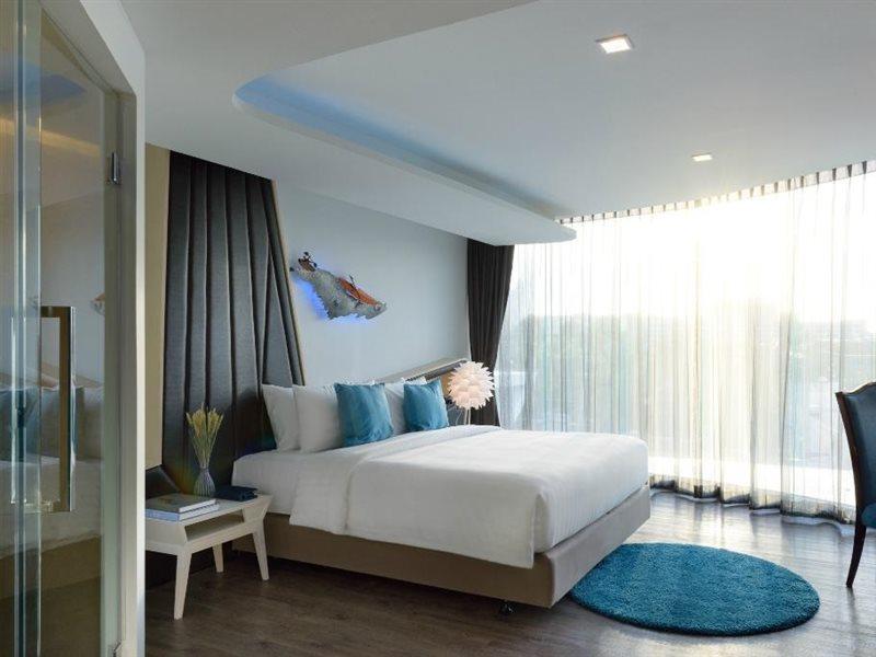 The Xtreme Suites Bangkok Extérieur photo