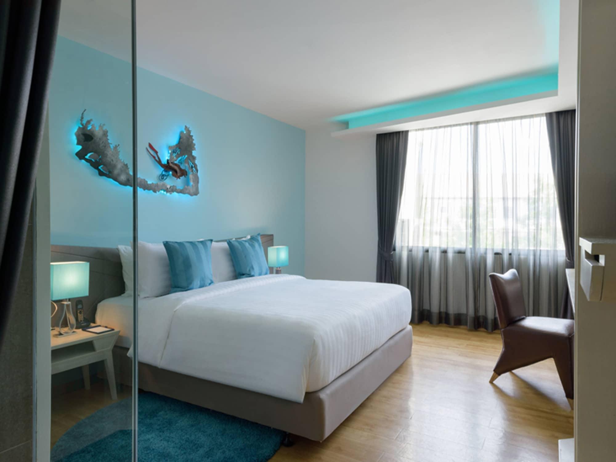 The Xtreme Suites Bangkok Extérieur photo