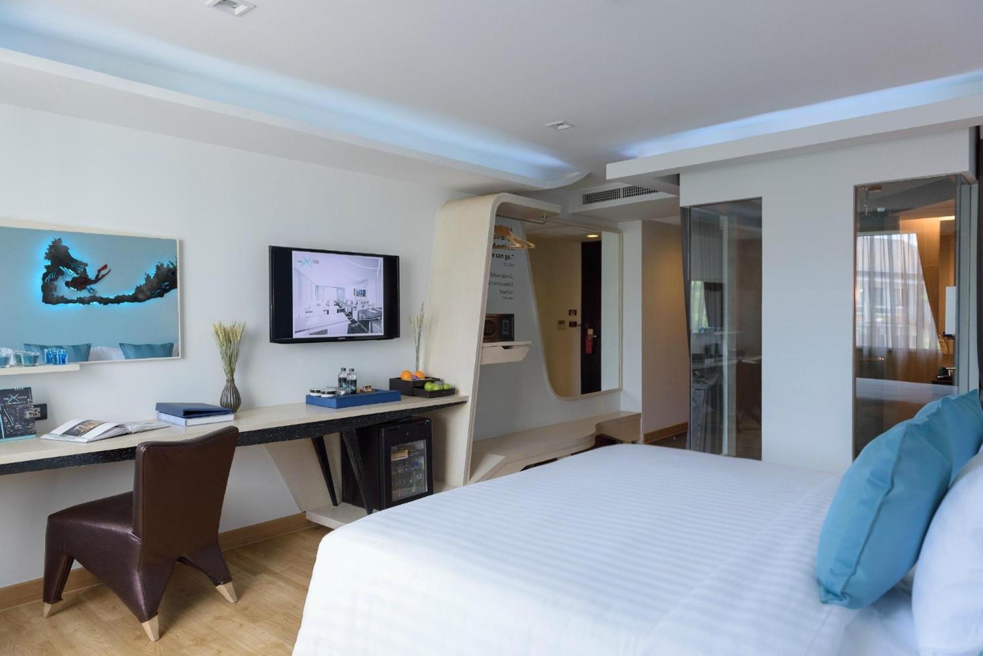 The Xtreme Suites Bangkok Extérieur photo